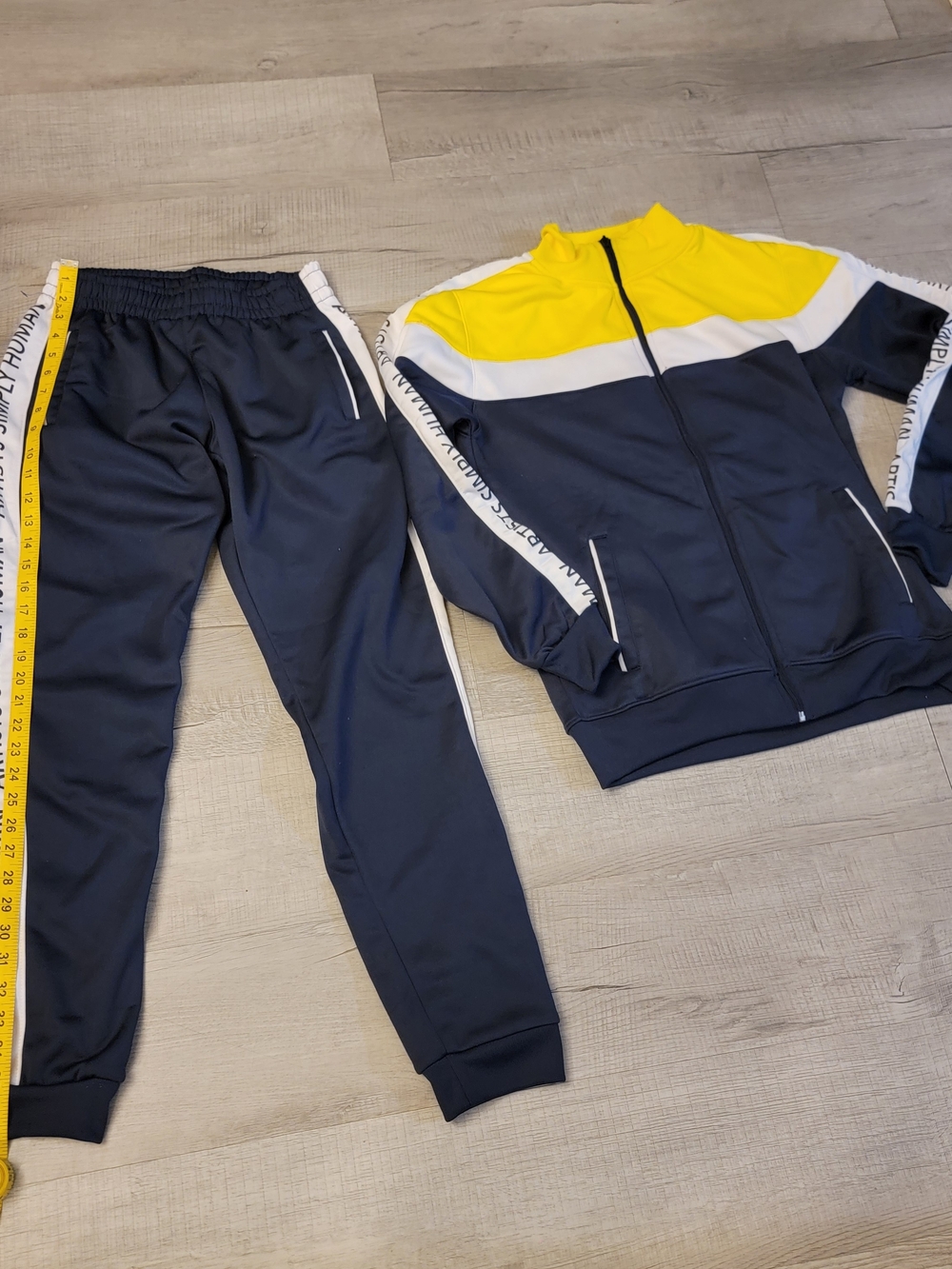 Ash Women  Navy, Yellow & White Colorblock Joggers Set